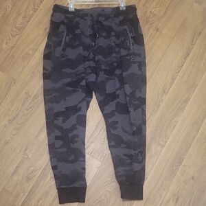 Better Bodies Dark Camouflage Joggers